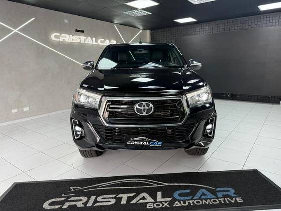 TOYOTA HILUX 2.8 SRX 4X4 CD 16V DIESEL 4P AUTOMÁTICO TOYOTA HILUX 2.8 SRX 4X4 CD 16V DIESEL 4P AUTOMÁTICO